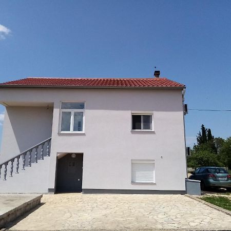 Luka Apartment Galovac  Екстериор снимка