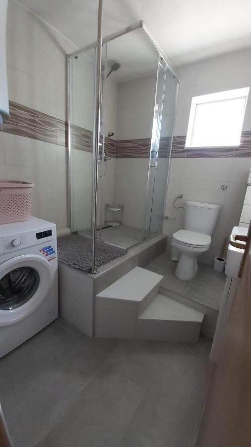 Luka Apartment Galovac  Екстериор снимка
