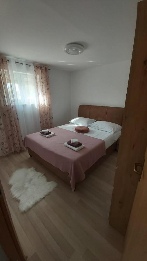 Luka Apartment Galovac  Екстериор снимка